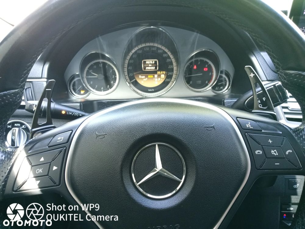 Mercedes-Benz Klasa E 250 BlueTEC 9G-TRONIC Avantgarde - 23