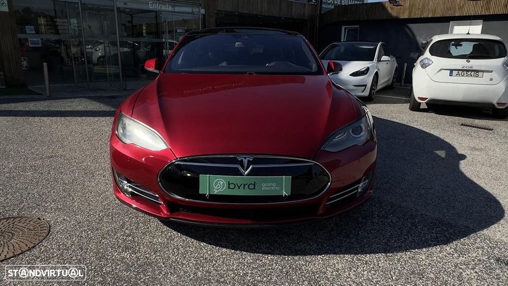 Tesla Model S 85D - 4