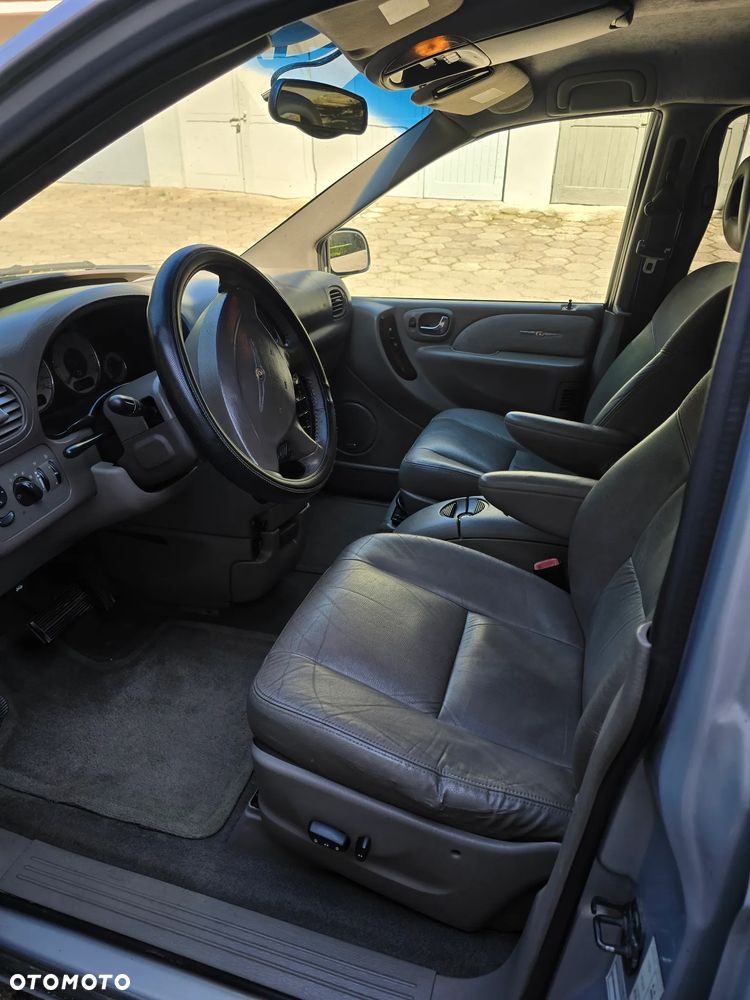 Chrysler Grand Voyager 3.3L Limited - 8