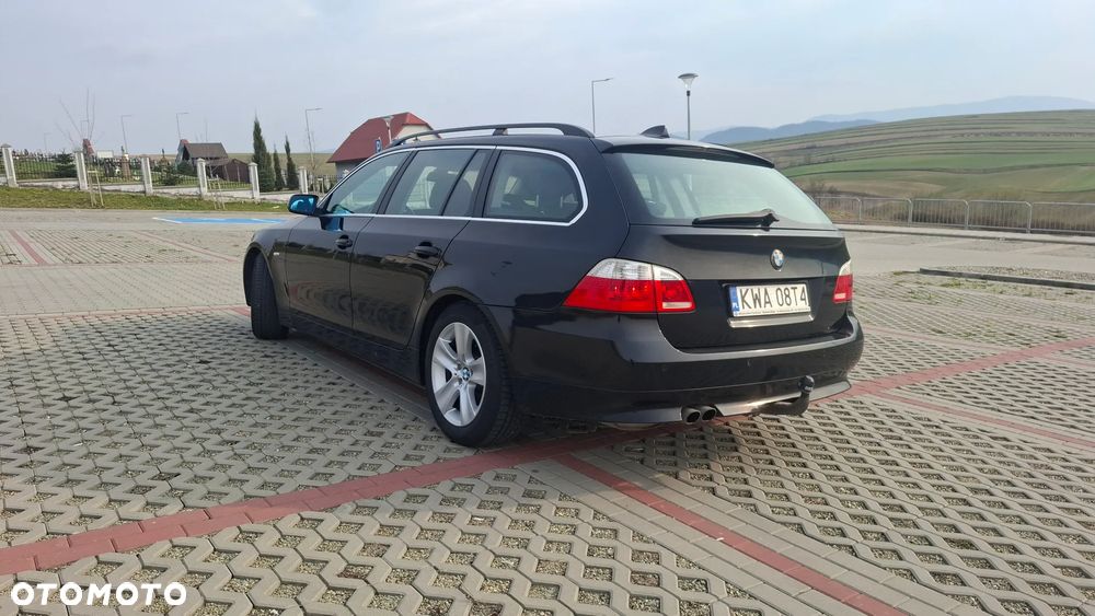 BMW Seria 5 525d - 7