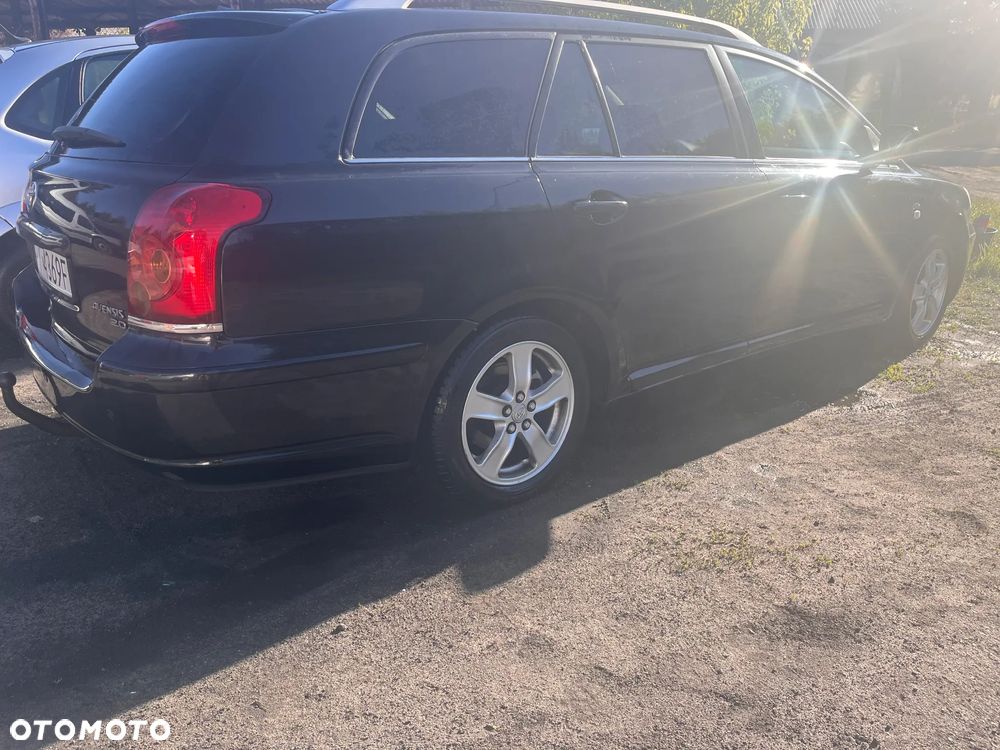 Toyota Avensis 2.0 D-4D Combi - 19