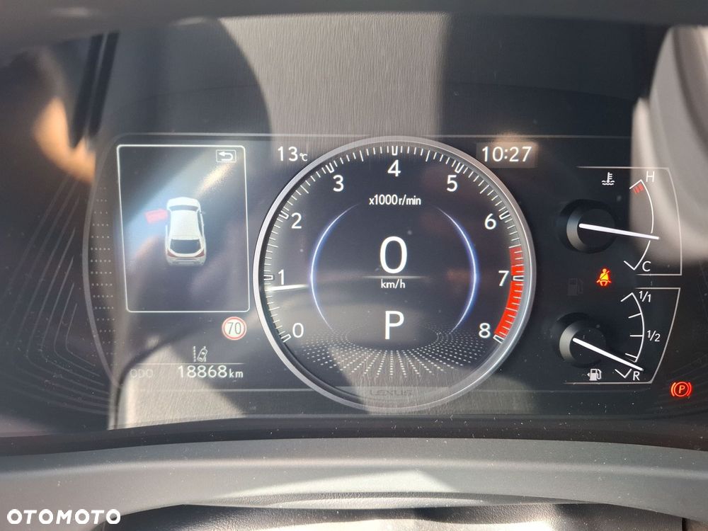 Lexus UX 200 GPF F Sport Design+ 2WD - 32