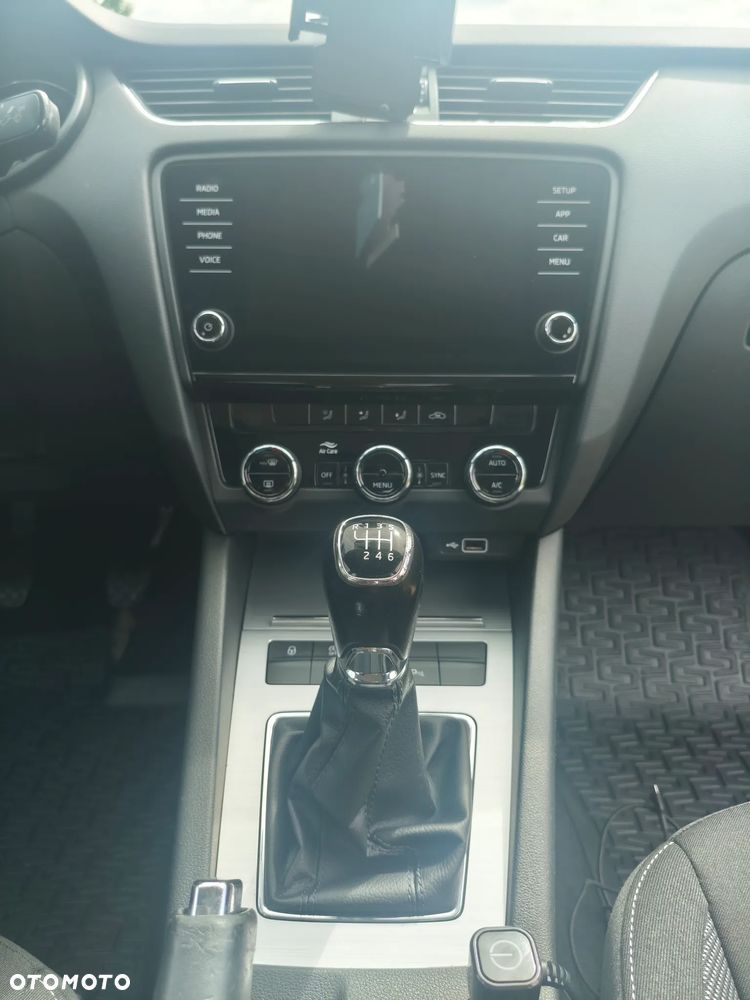 Skoda Octavia 1.4 TSI Ambition - 19