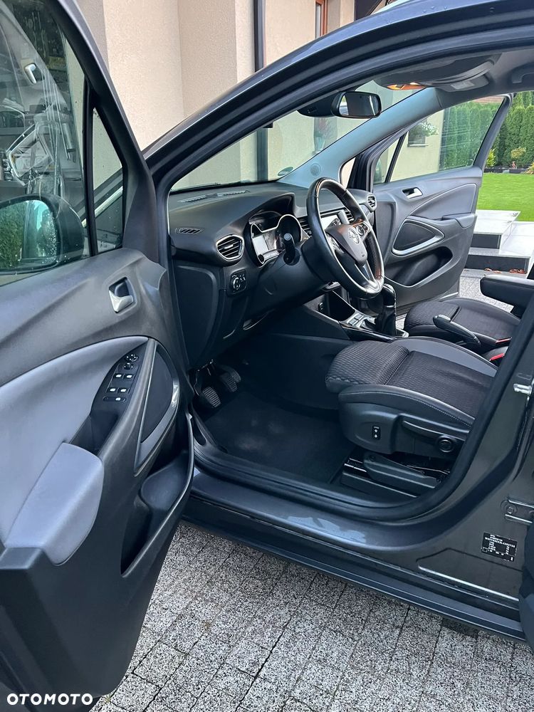 Opel Crossland X - 12