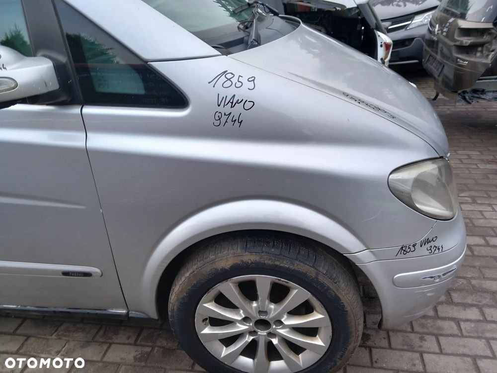 MERCEDES VIANO BŁOTNIK PRAWY PRZEDNI PRAWY PRZÓD KOLOR: 9744 - 1