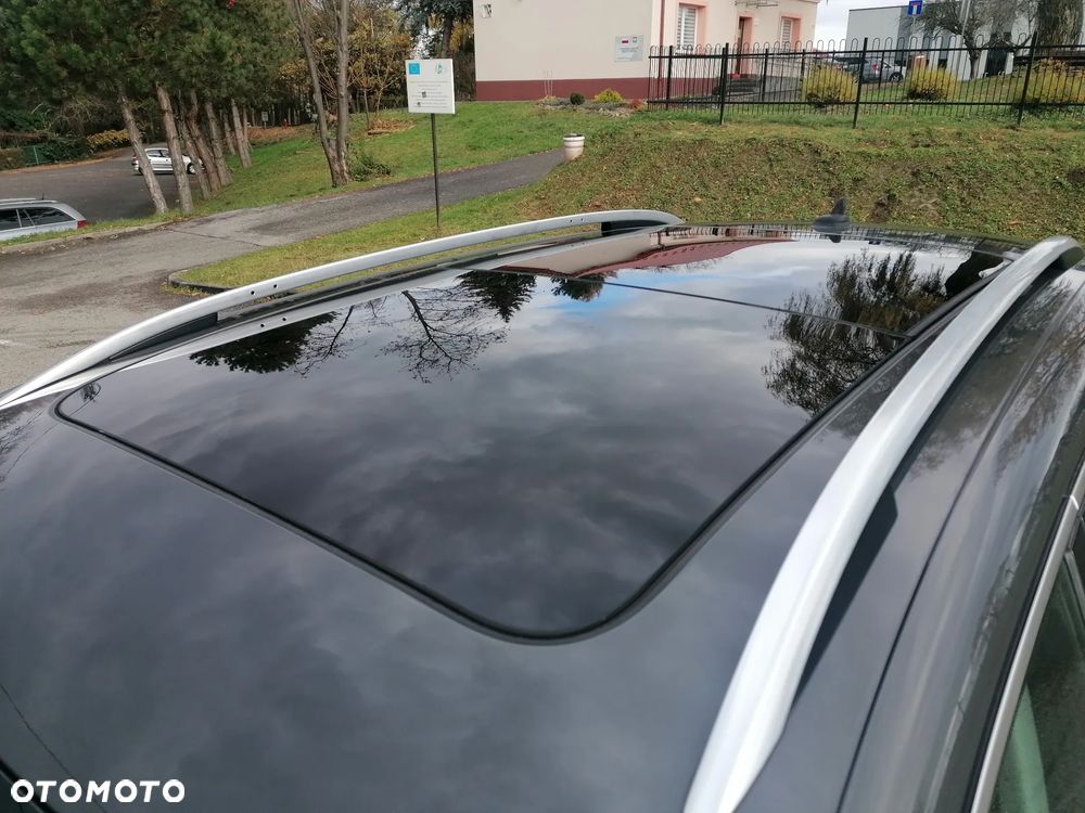 Volkswagen Tiguan 2.0 TDI DPF BlueMotion Technology Sport & Style - 36