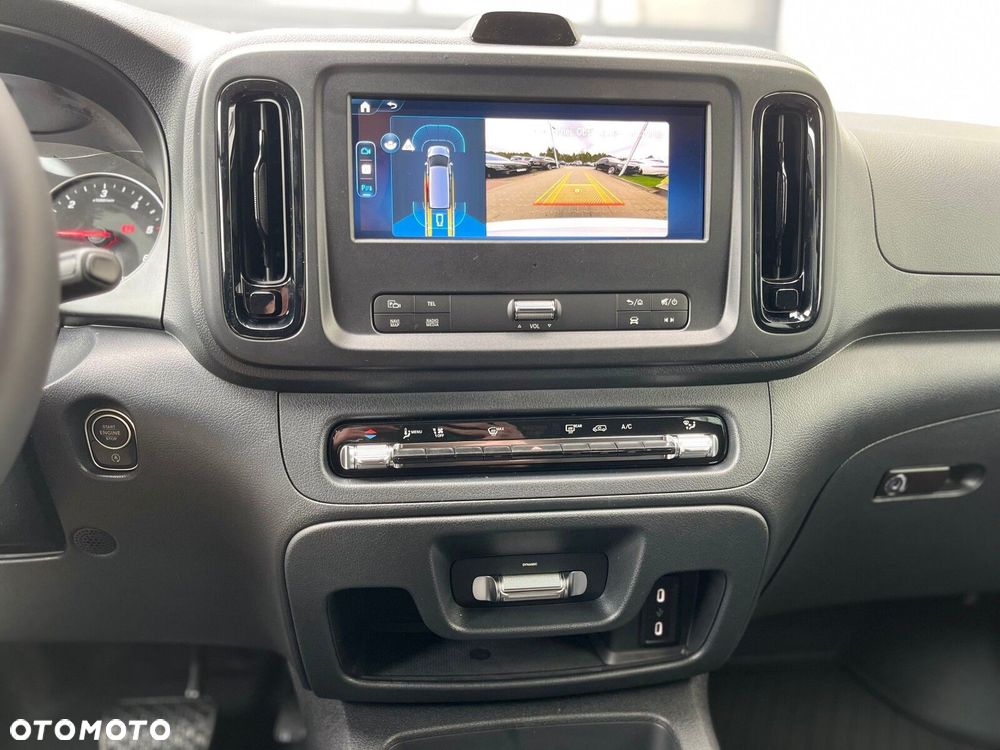 Mercedes-Benz Vito - 27