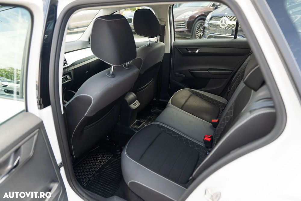 Skoda Fabia 1.0 TSI Active - 8
