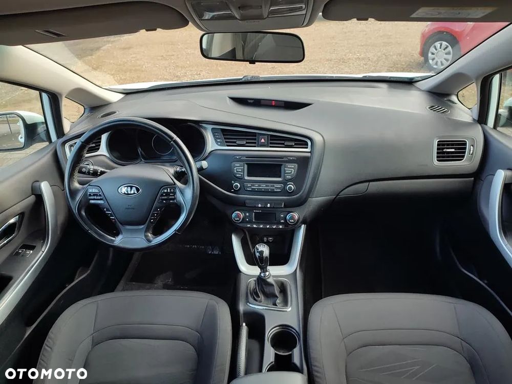 Kia Ceed 1.6 CRDi M - 12