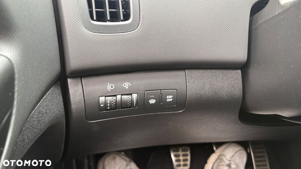 Kia Ceed - 21