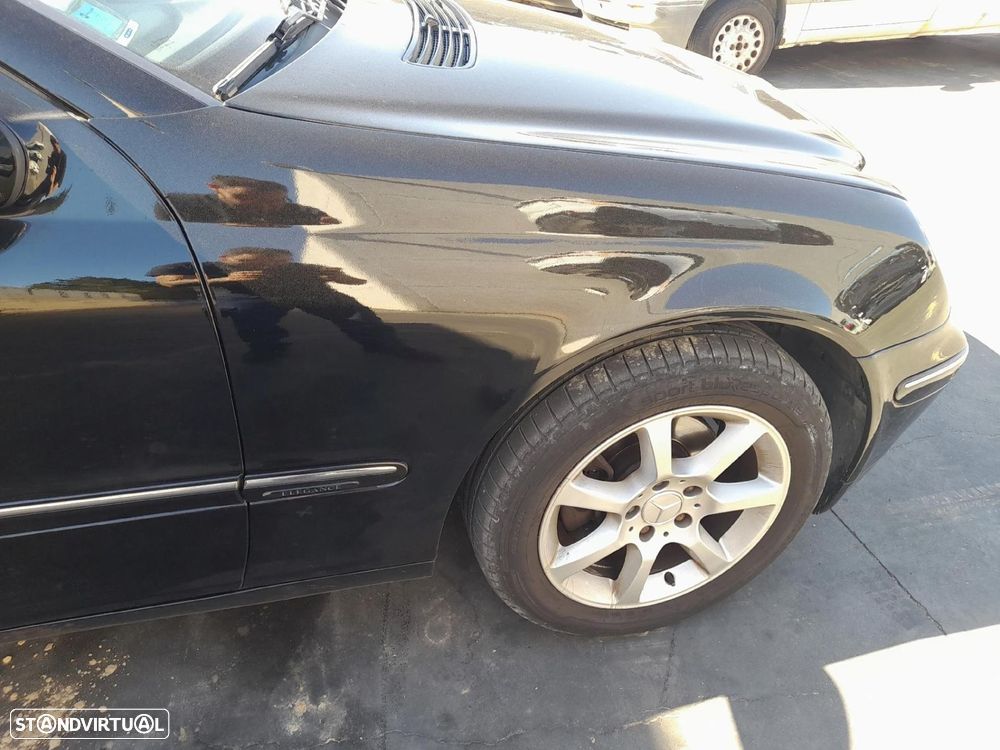 Guarda-lamas direito MERCEDES-BENZ Classe C Carrinha (S203) - 2
