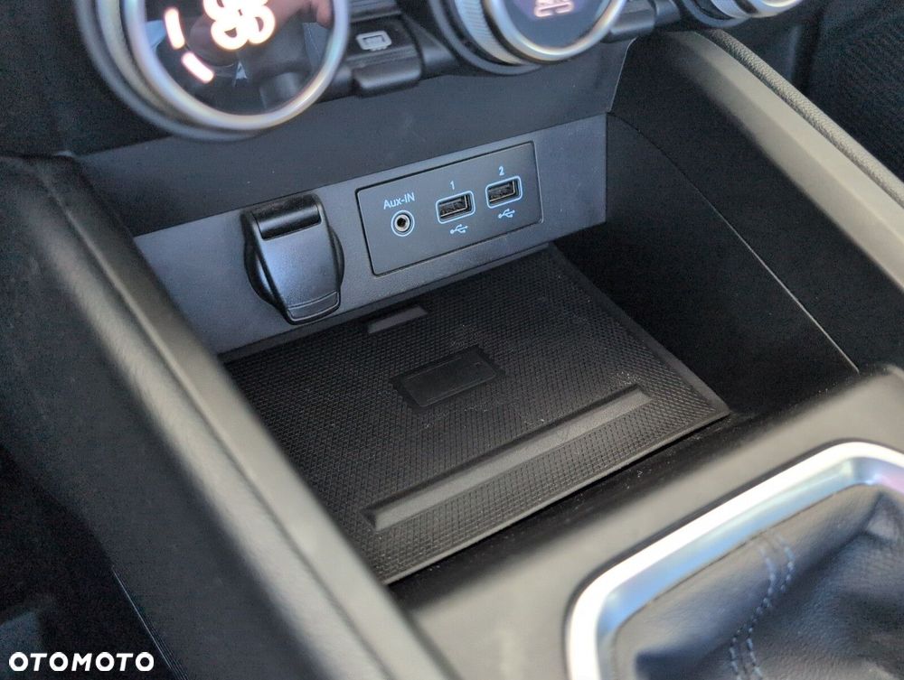 Renault Clio - 28