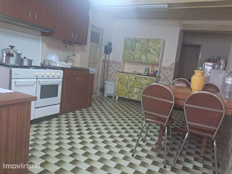 Moradia/casa para arrendamento - Grande imagem: 2/4