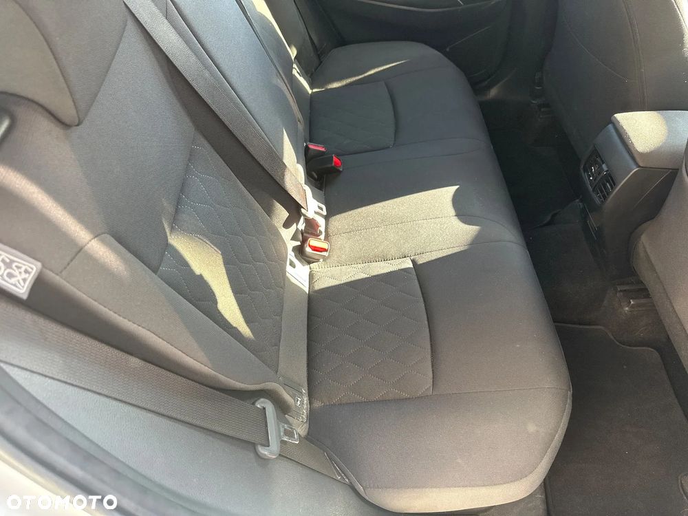 Toyota Corolla Cross 1.8 Hybrid Comfort - 24