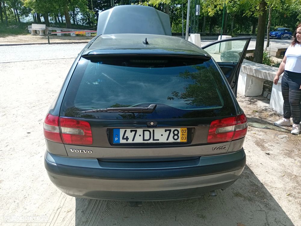 Volvo V40 1.9 D Classic Limited Edition Sport - 4