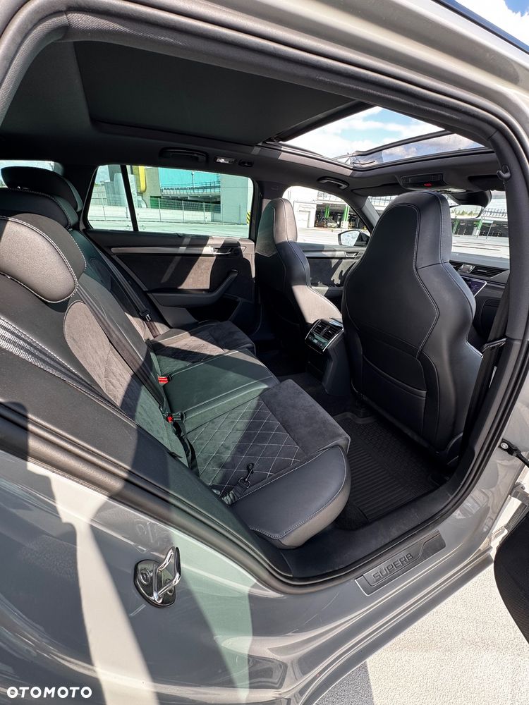 Skoda Superb 2.0 TSI 4x4 Sportline DSG - 20
