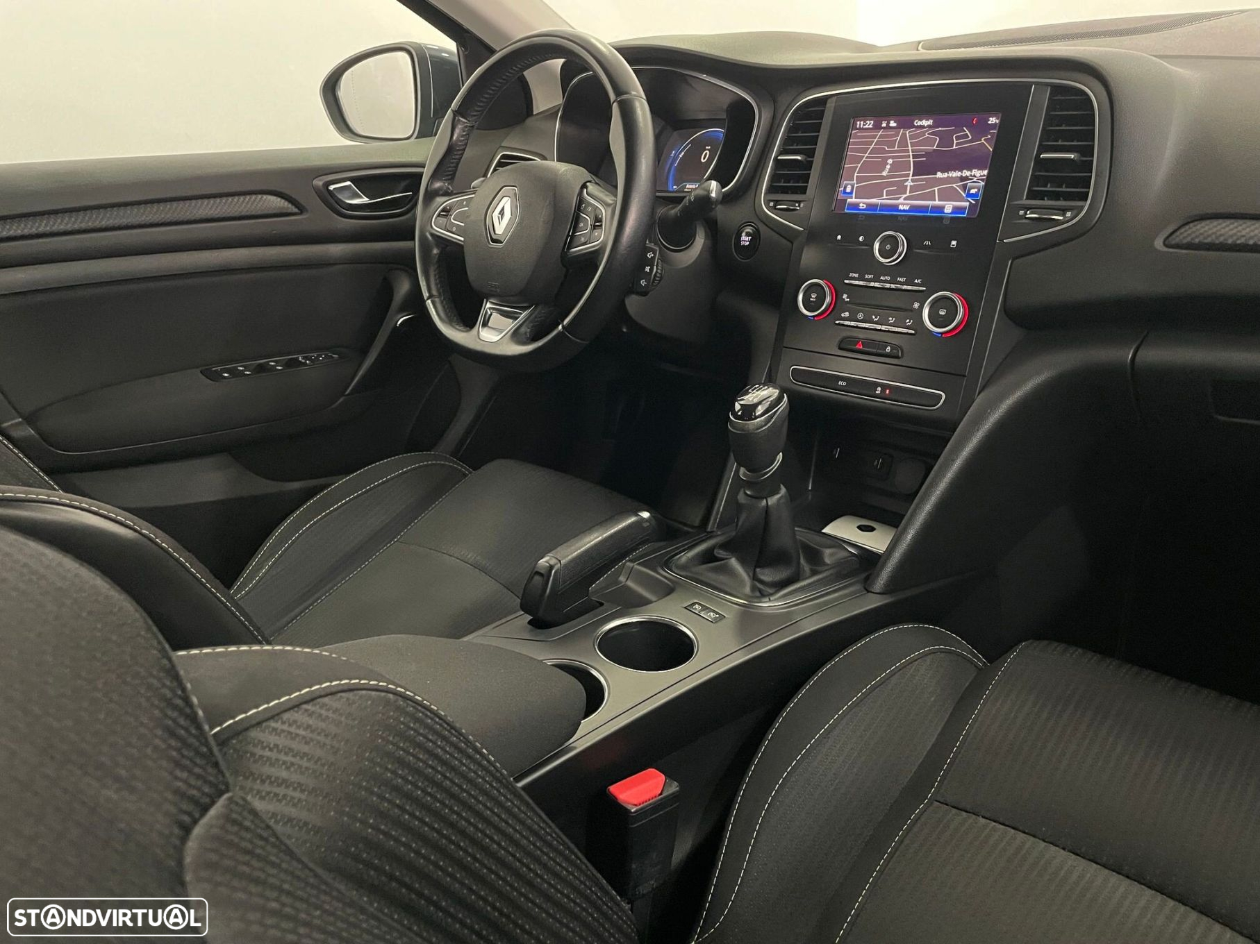 Renault Mégane Sport Tourer 1.5 dCi Dynamique S SS - 24