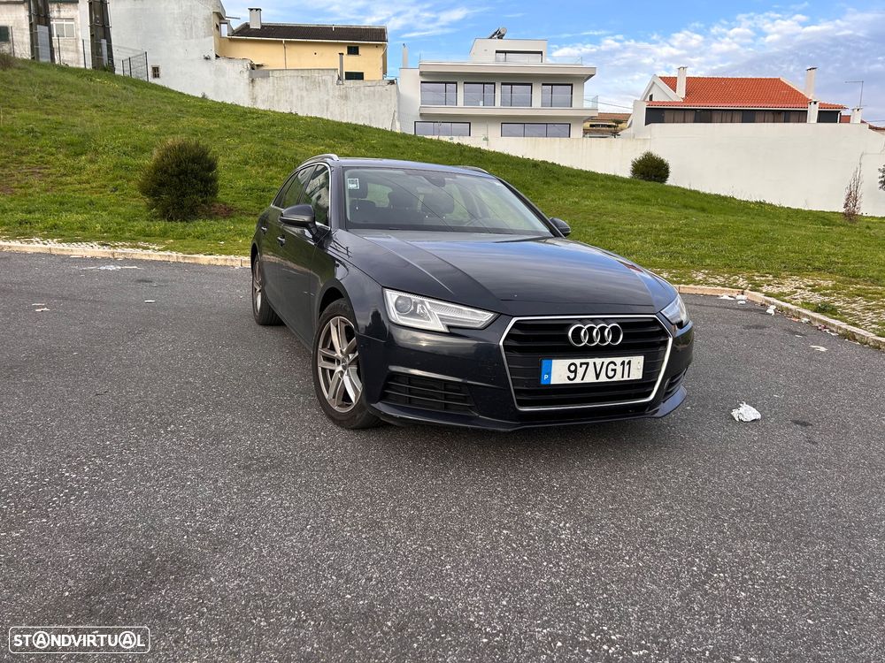 Audi A4 Avant 2.0 TDI S tronic - 1