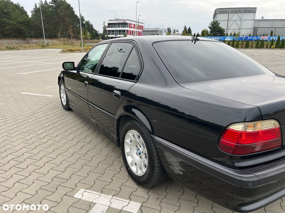 BMW Seria 7 740d - 8