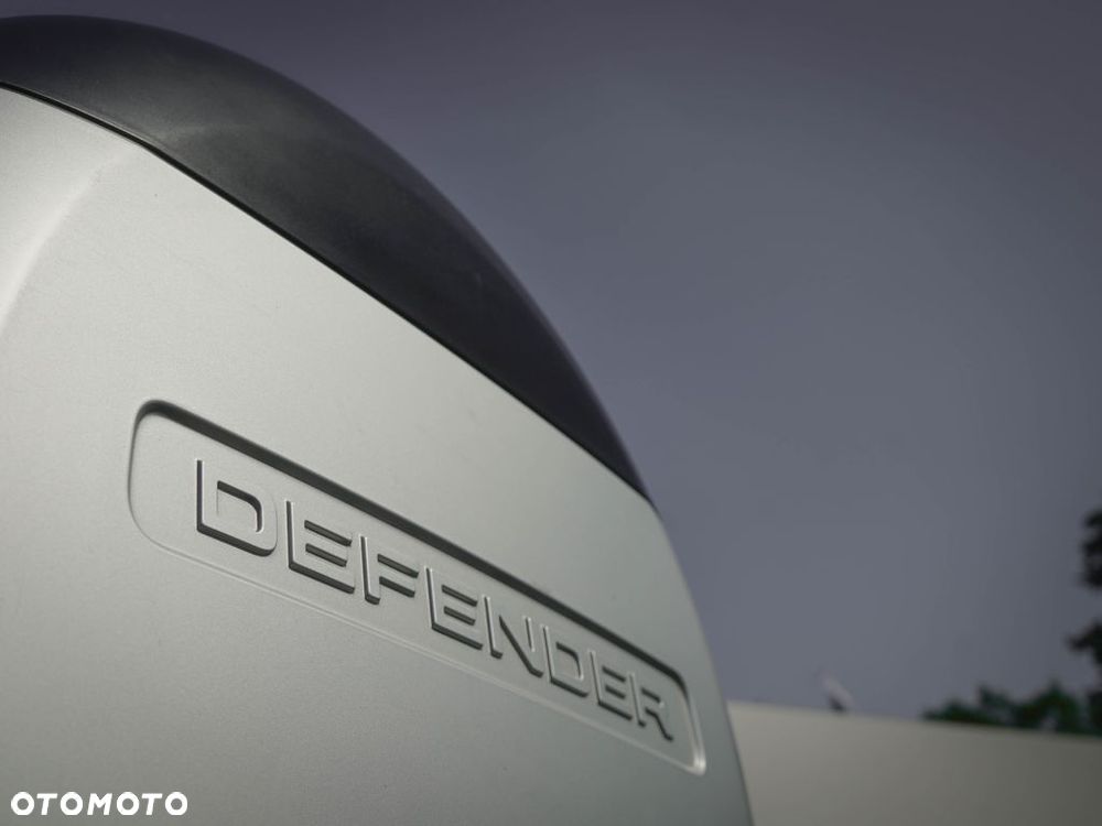 Land Rover Defender 3.0 P400 mHEV X - 9