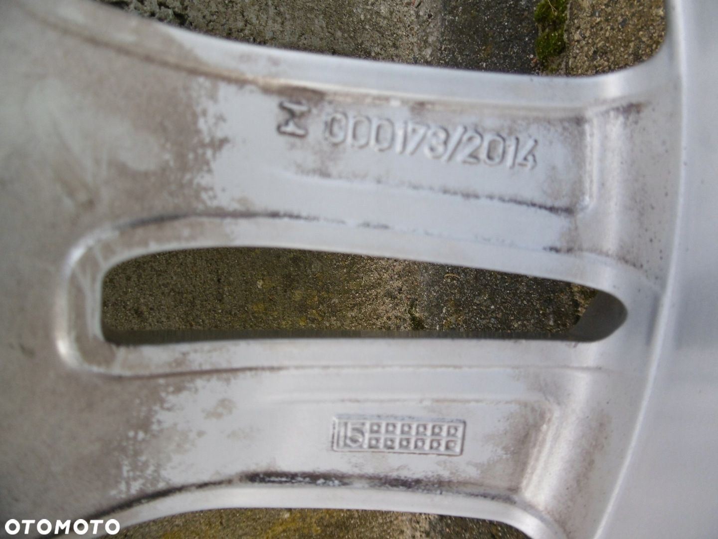 AUDI A4 B9 8W0 7.0Jx17H2 ET 42 5x112 - felga - 9