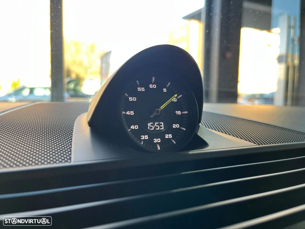 Porsche Panamera Sport Turismo 4 E-Hybrid Edition 10 Anos - 30