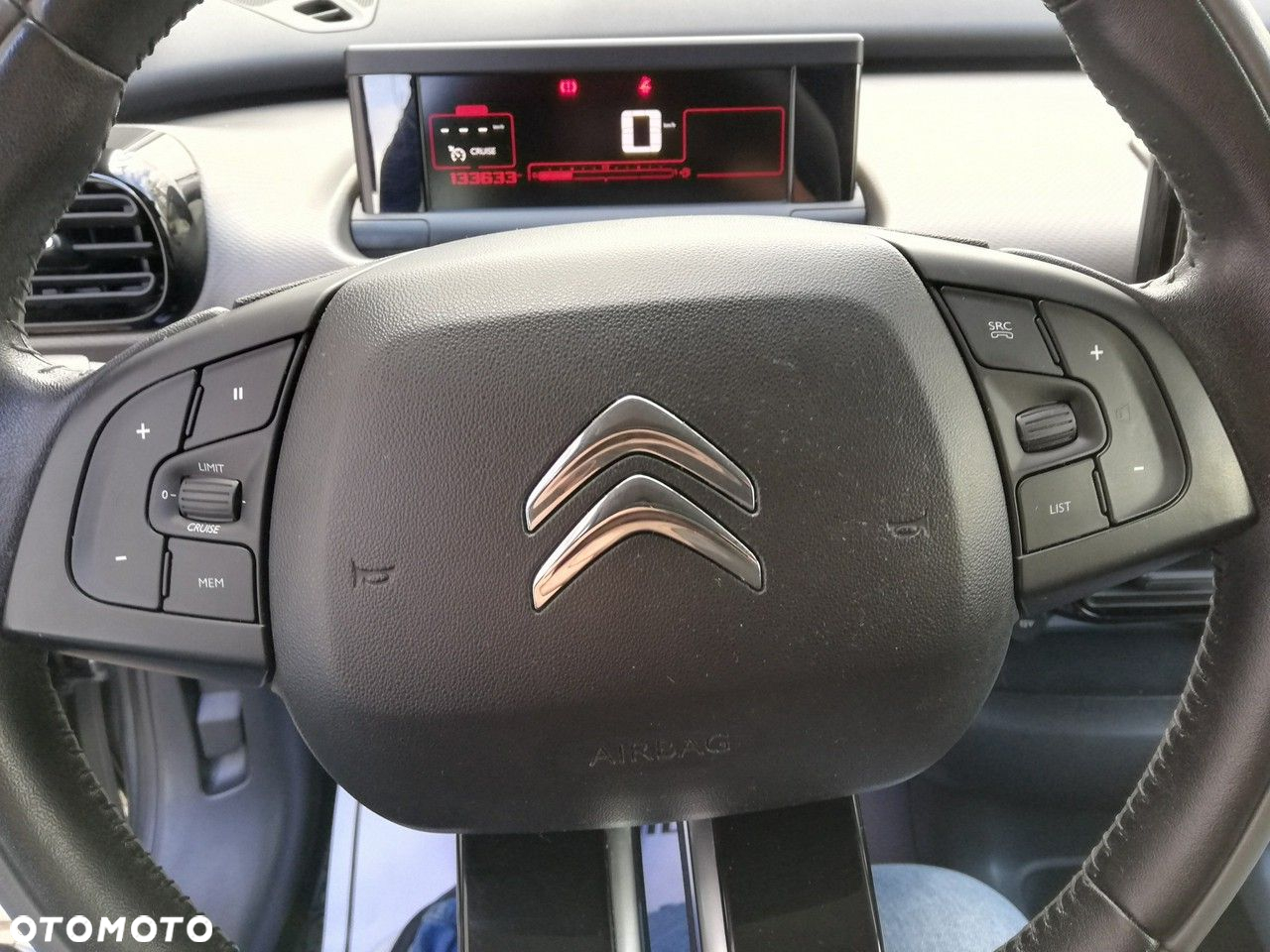 Citroën C4 Cactus - 13