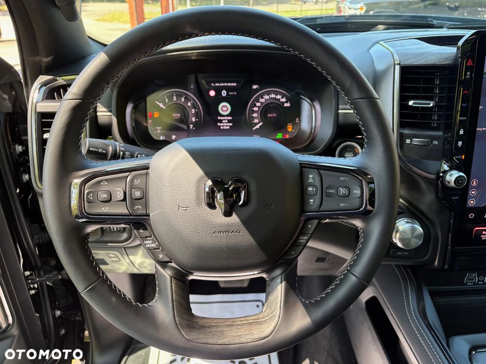 RAM 1500 5.7 Crew Cab Limited - 20