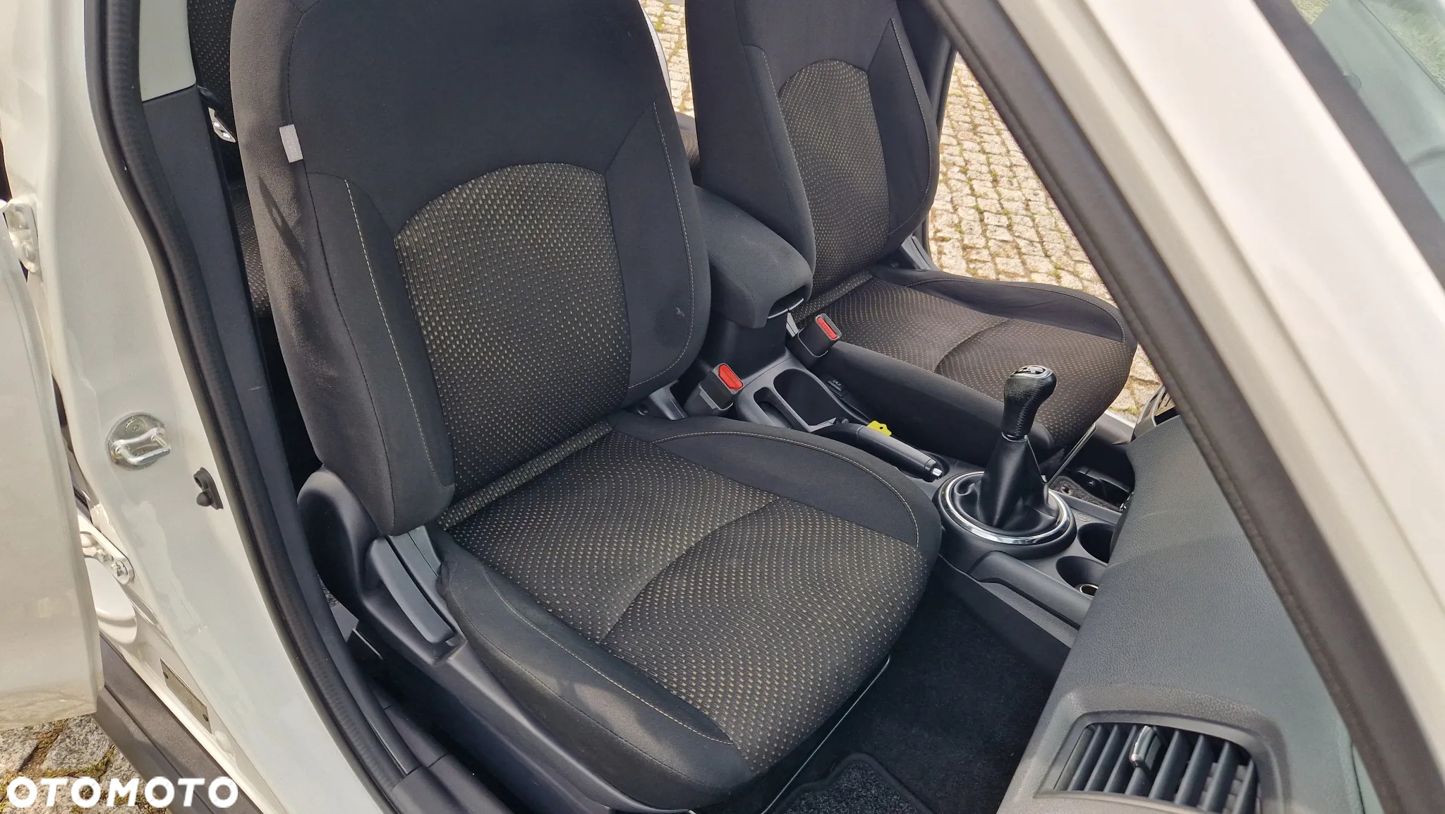 Mitsubishi ASX 1.6 Invite Navi - 26