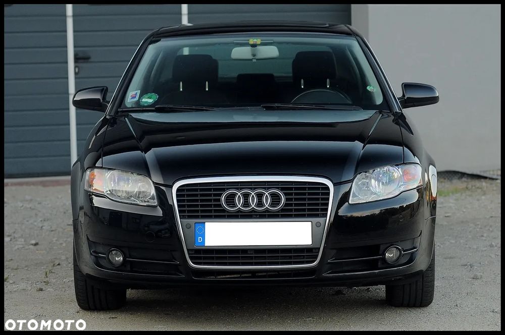 Audi A4 Limousine - 13