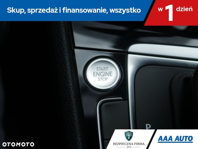 Volkswagen Golf - 18