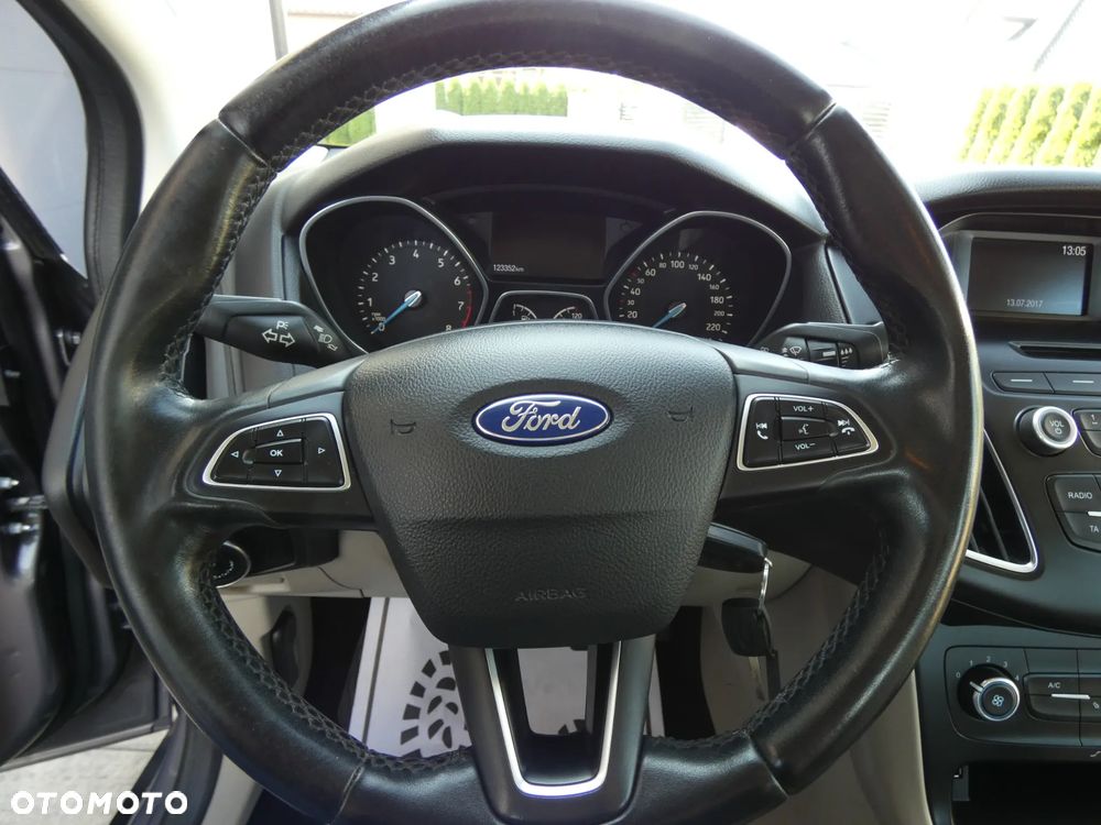 Ford Focus 1.6 Trend - 19