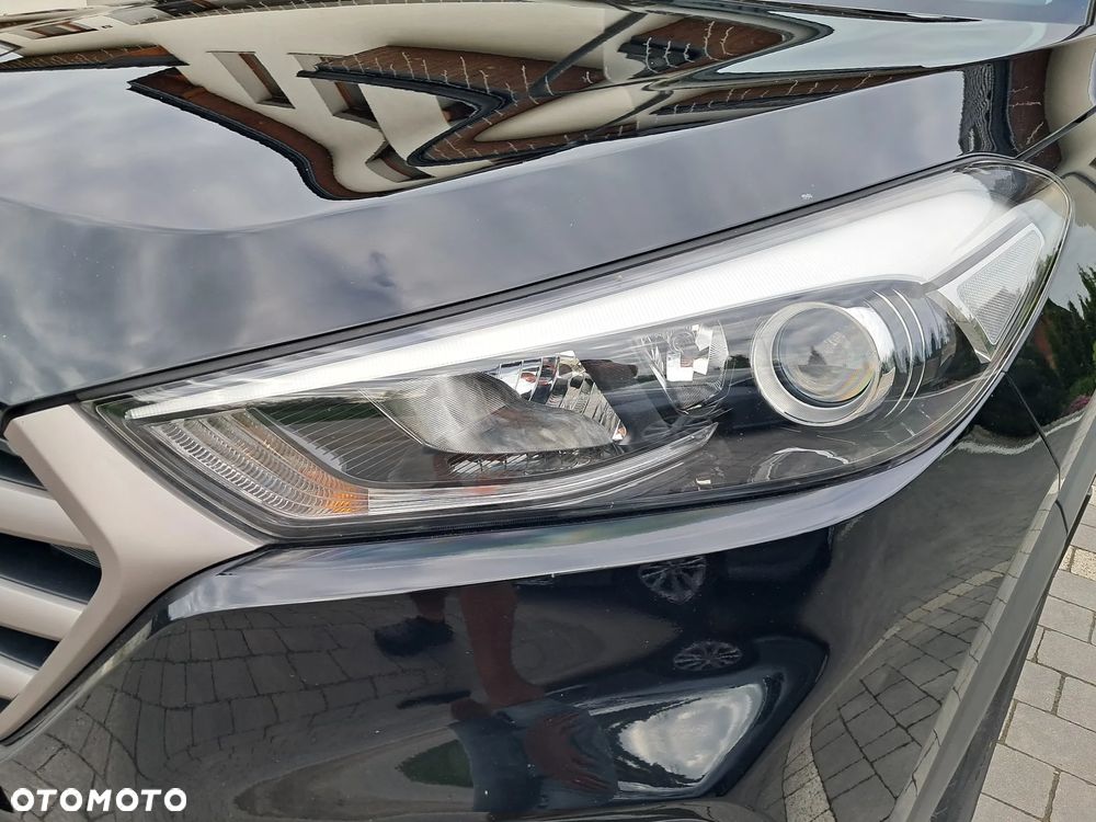 Hyundai Tucson 1.6 Turbo 2WD Navi - 16
