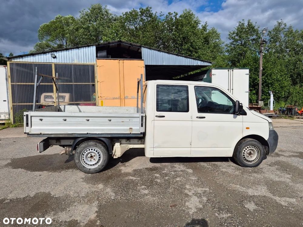 Volkswagen Transporter - 1