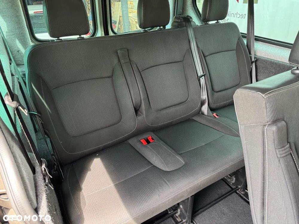 Renault Trafic 2.0 dCi - 28