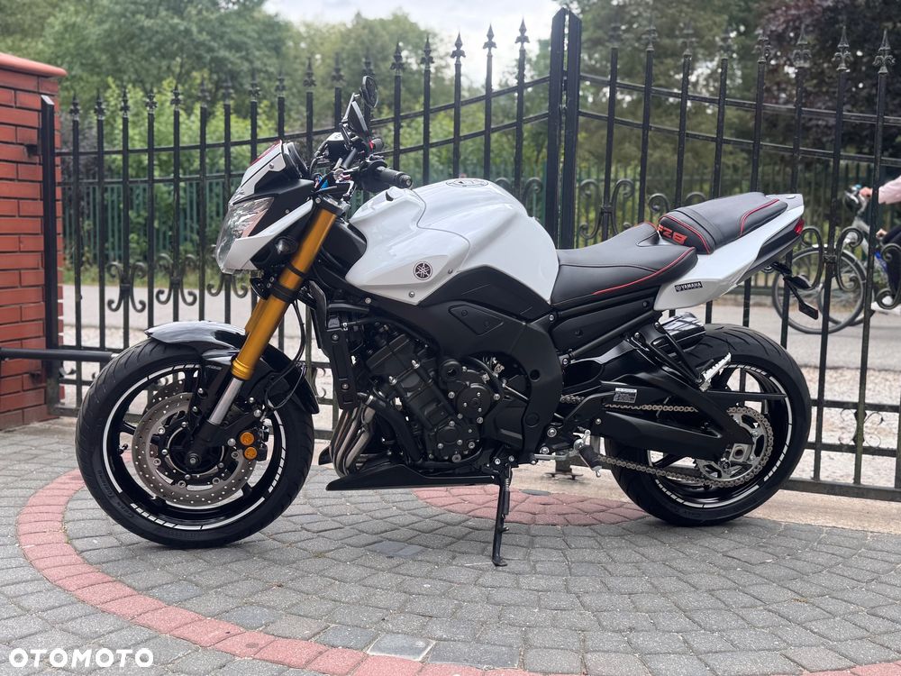 Yamaha FZ8 - 6