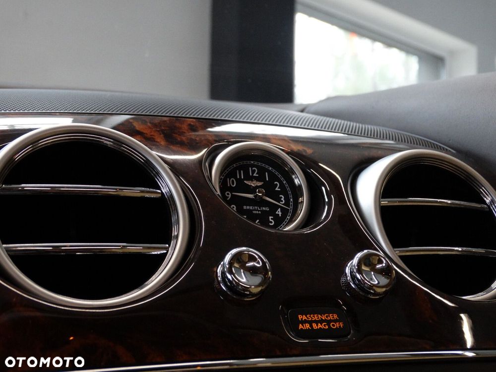Bentley Flying Spur - 17