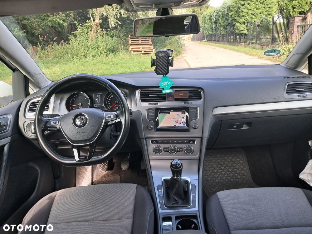 Volkswagen Golf - 5
