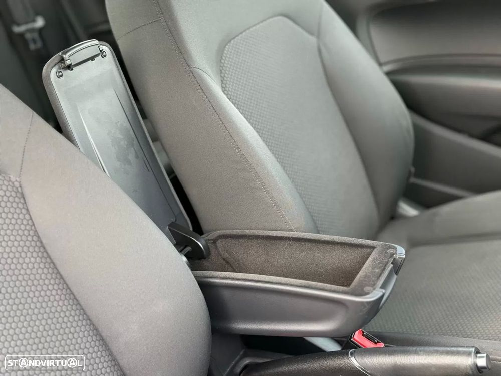 Audi A1 1.6 TDI Admired - 23