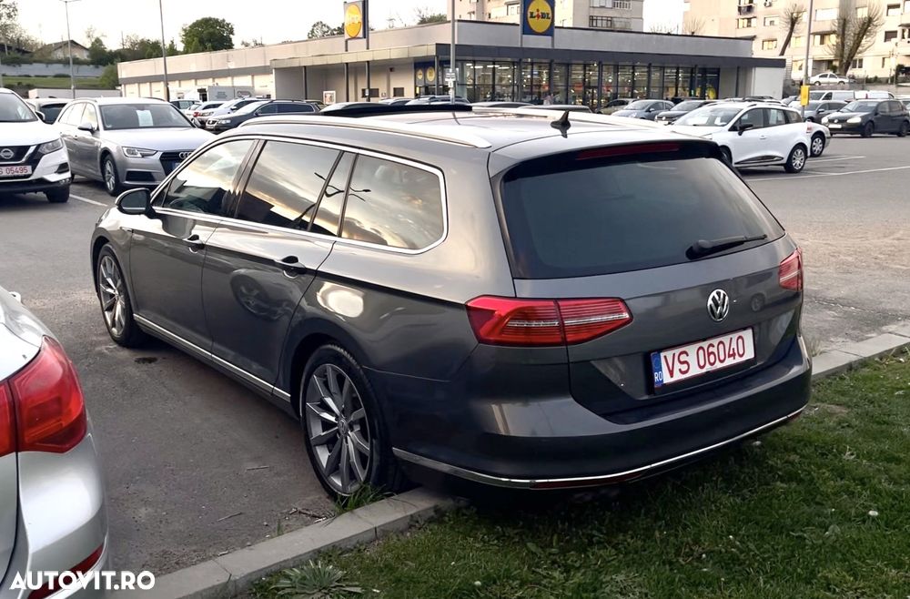 Volkswagen Passat 2.0 TDI SCR 4Motion DSG Highline - 3