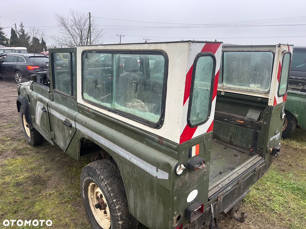 Land Rover Defender 2.5 TDI - 6
