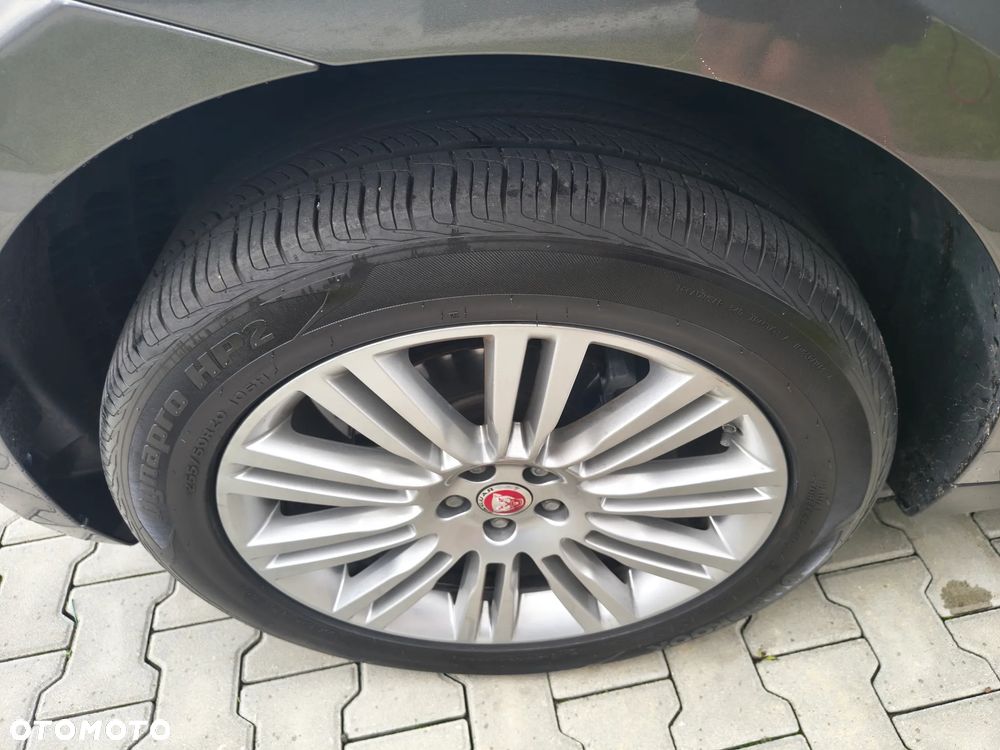 Jaguar F-Pace 2.0 i4D AWD Prestige - 17