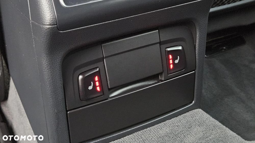 Audi A4 Avant 2.0 TDI DPF clean diesel S line Sportpaket - 37