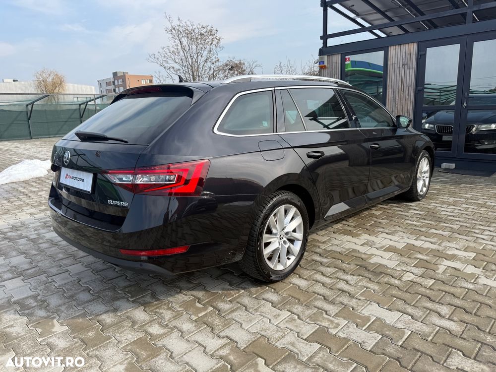 Skoda Superb 2.0 TDI DSG Active - 11