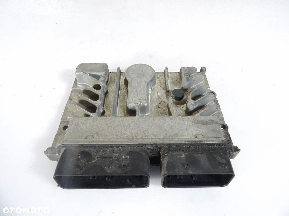 OPEL ASTRA J 1.7CDTI STEROWNIK SILNIKA 55588354 - 1