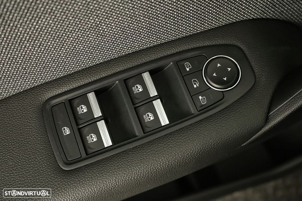 Renault Captur 1.0 TCe Techno Bi-Fuel - 21