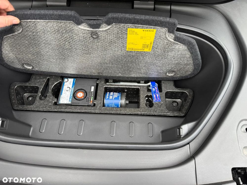 Volvo XC 40 Recharge 69 kWh Single Motor RWD Plus - 33