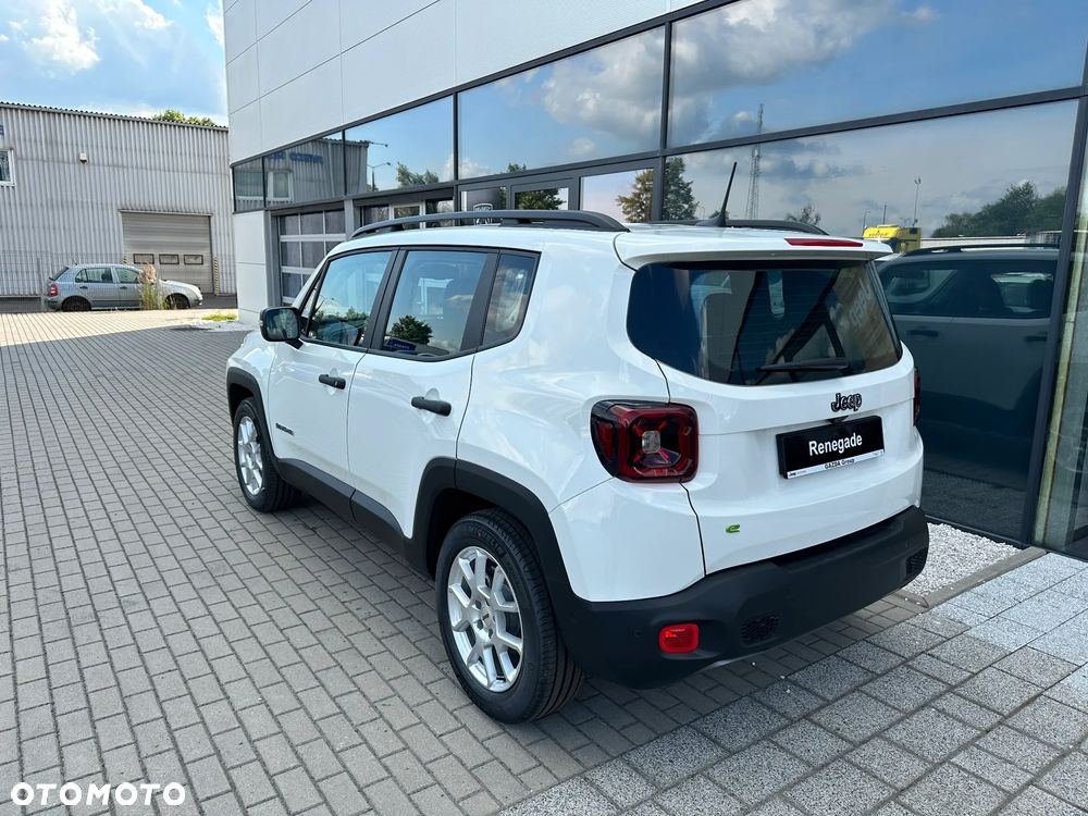 Jeep Renegade 1.5 T4 mHEV Altitude FWD S&S DCT - 6