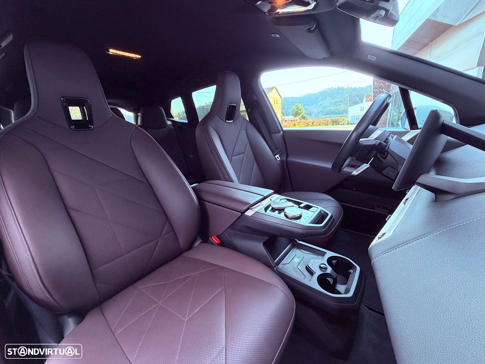 BMW iX xDrive40 - 22