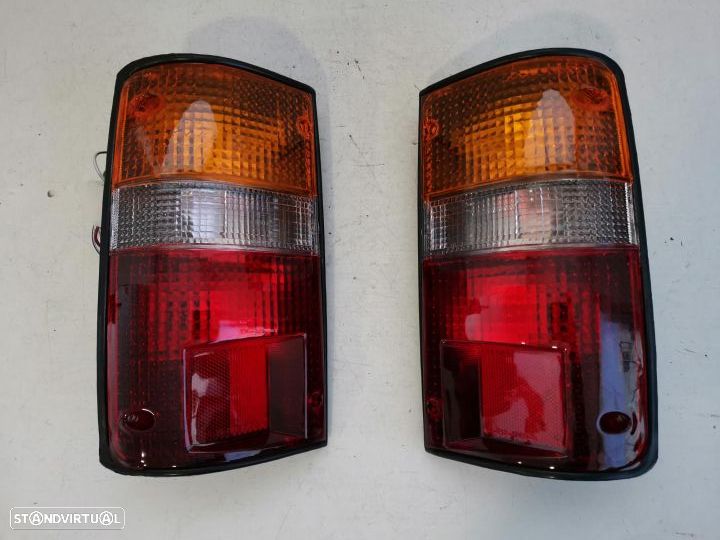 farolim farol trás esquerdo / direito toyota Hilux 1989 a 1997 (novo) - 1